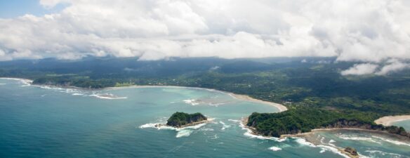 Sámara es uno de los principales lugares turísticos en Costa Rica. Con varias actividades por hacer, Sámara es ideal para sus vacaciones.