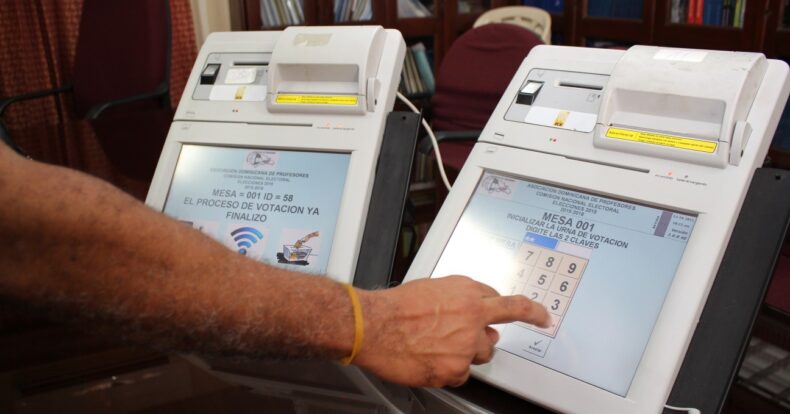 Para estas elecciones municipales, el Tribunal Supremo de Elecciones implementará el voto electrónico en Costa Rica. Conozca más detalles sobre esto.
