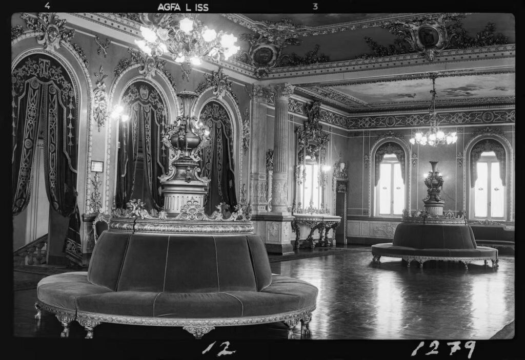 Francisco Coto : Le Théâtre national